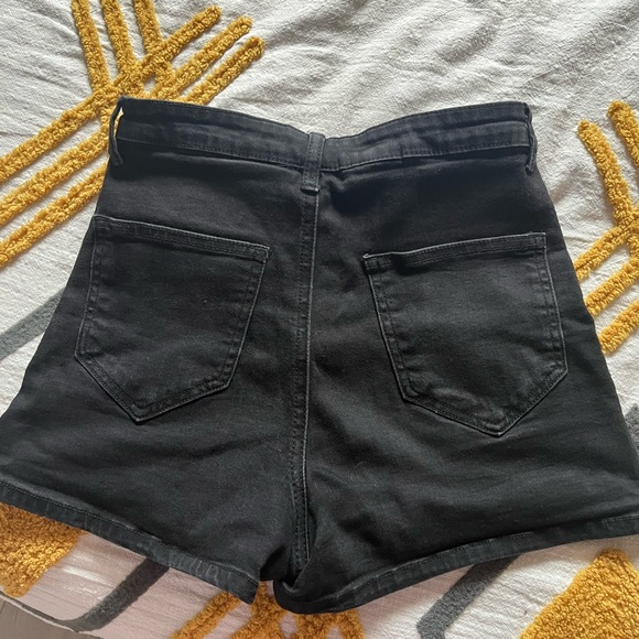 Short - Picture 2 of 3